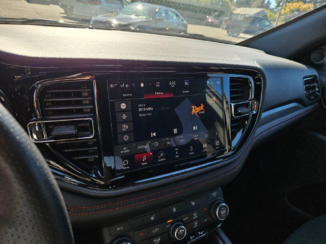 Used 2025 Dodge Durango GT AWD/4WD image 10