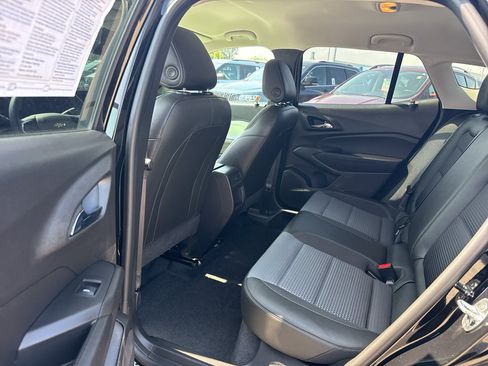 Certified 2024 Chevrolet Trax LT w/ Driver Confidence Package FWD image 29