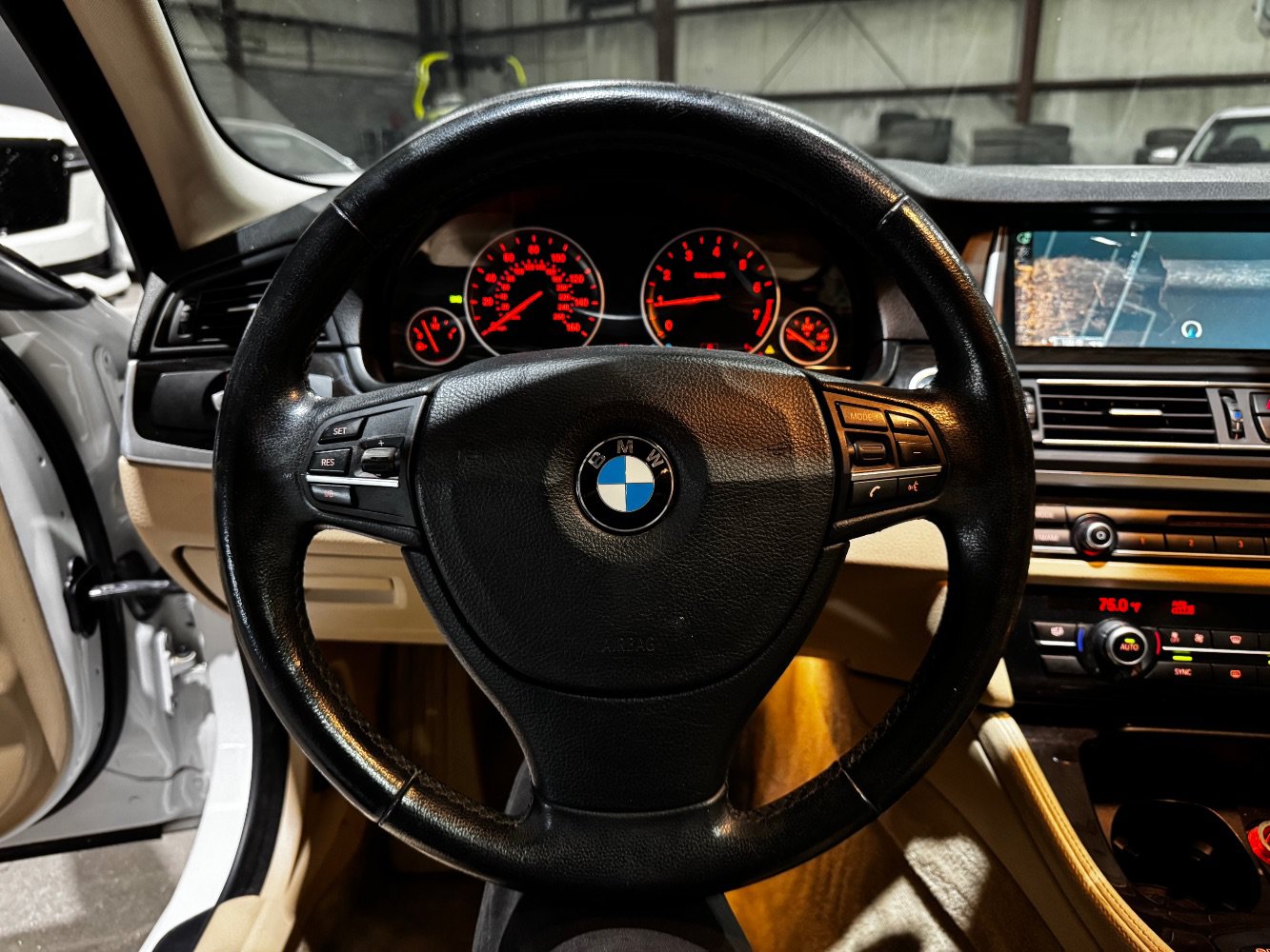 Used 2014 BMW 528i Sedan RWD image 31