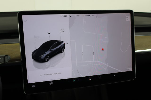 Used 2023 Tesla Model Y 2WD image 23