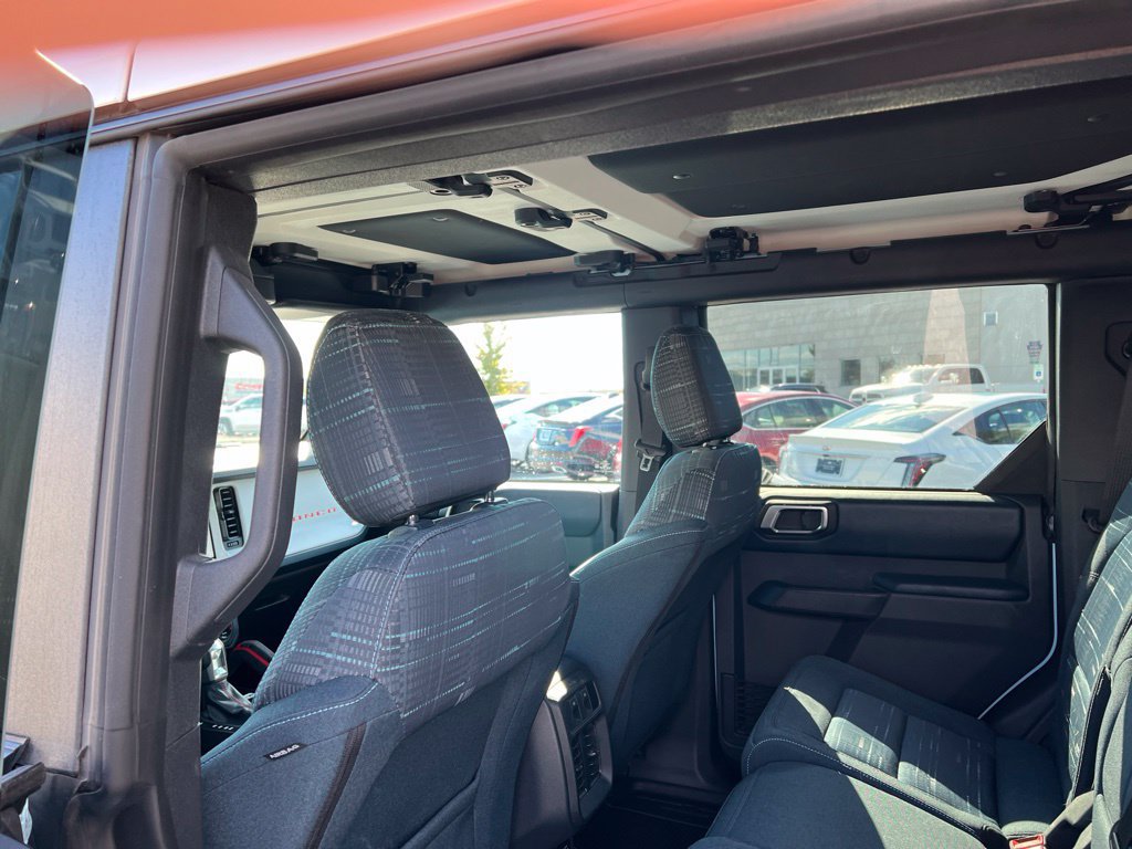 Used 2025 Ford Bronco Heritage Edition AWD/4WD image 17
