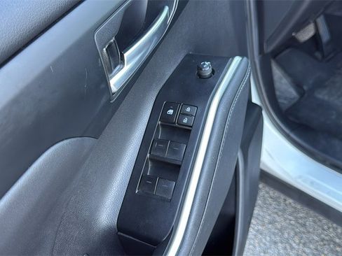 Used 2023 Toyota Highlander XSE image 9