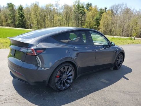 Used 2024 Tesla Model Y Performance AWD/4WD image 5