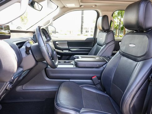 Certified 2025 Ford Expedition Max Platinum AWD/4WD image 17