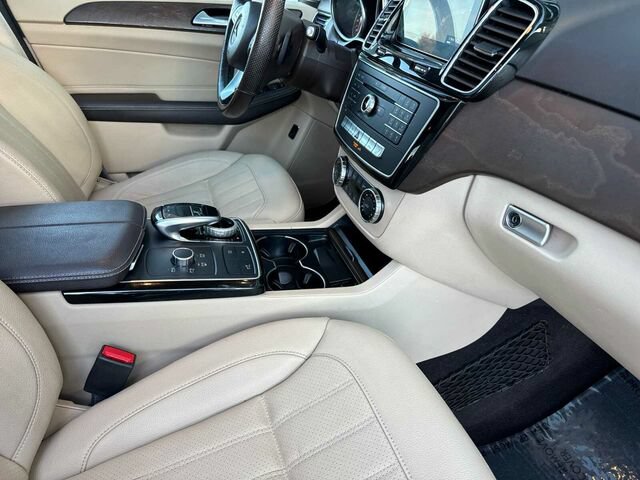 Used 2018 Mercedes-Benz GLE 350 4MATIC image 18