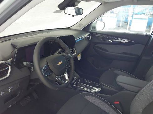 New 2026 Chevrolet TrailBlazer LT w/ LT Cold Weather Package image 2