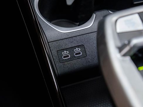 New 2025 BMW X1 xDrive28i w/ Technology Package image 28