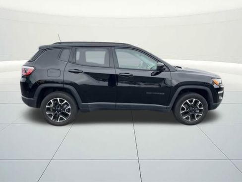 Used 2020 Jeep Compass Sport image 6