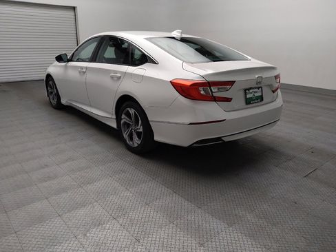 Used 2019 Honda Accord EX image 5