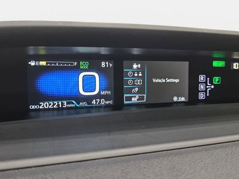 Used 2016 Toyota Prius Three Touring FWD image 18