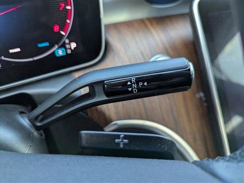 Used 2024 Mercedes-Benz C 300 Sedan image 12