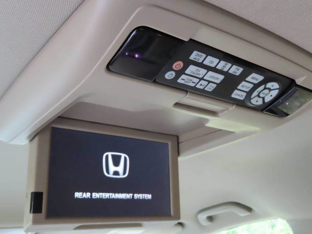 Used 2016 Honda Odyssey SE image 7