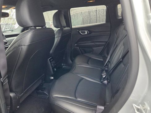 Used 2026 Jeep Compass Limited AWD/4WD image 6