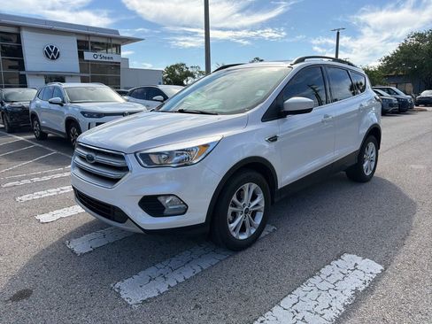 Used 2018 Ford Escape SE w/ SE Sync 3 Package image 31
