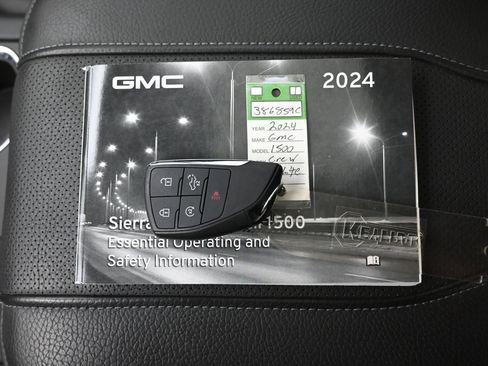Used 2024 GMC Sierra 1500 Denali w/ Denali Reserve Package AWD/4WD image 20