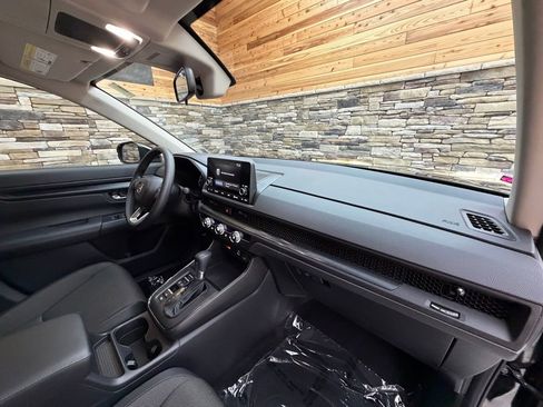 Used 2023 Honda CR-V LX image 13