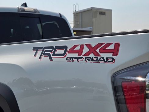 Used 2023 Toyota Tacoma TRD Off-Road w/ Black Out Package (TMS) AWD/4WD image 14