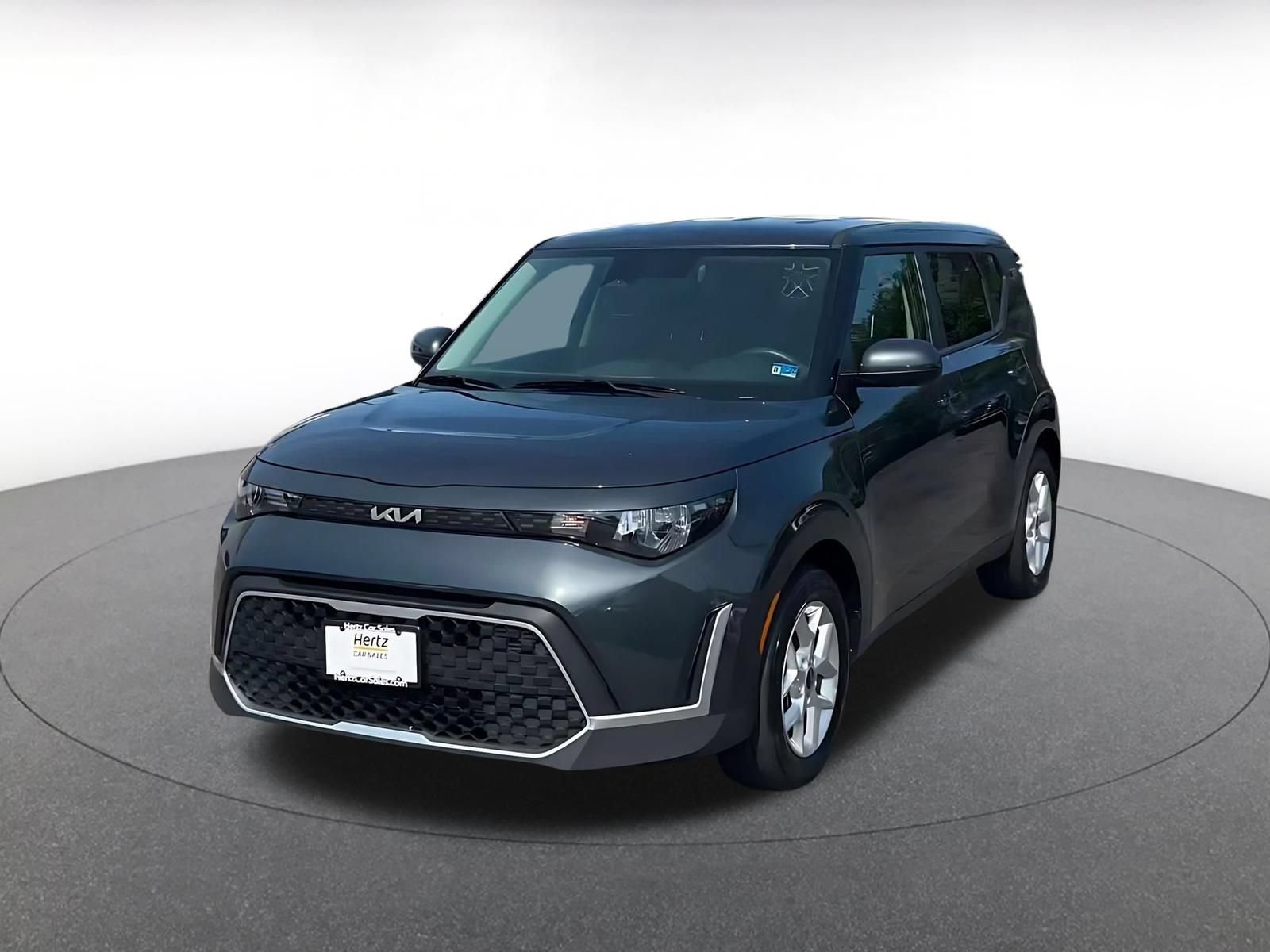 Used 2025 Kia Soul LX w/ LX Technology Package FWD image 6
