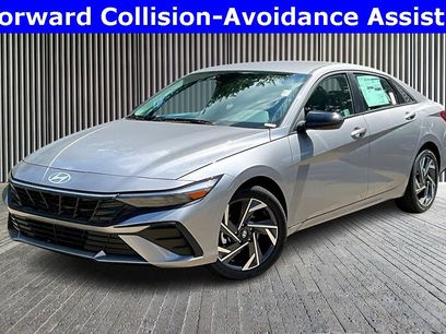 New 2025 Hyundai Elantra SEL