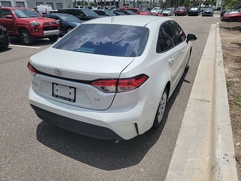 Used 2023 Toyota Corolla LE FWD image 3