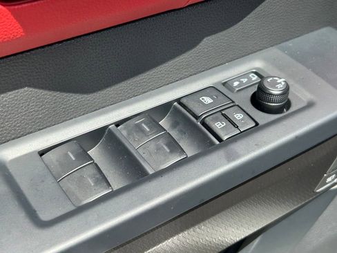 Used 2025 Toyota Sequoia TRD Pro AWD/4WD image 28