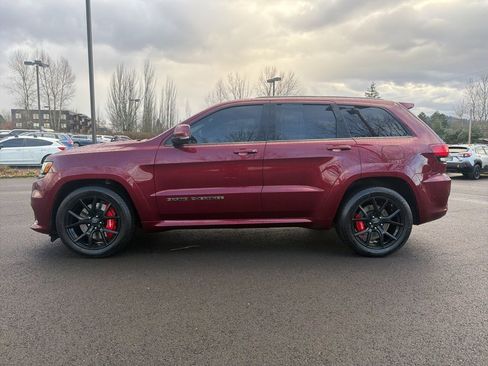 Used 2017 Jeep Grand Cherokee SRT image 4