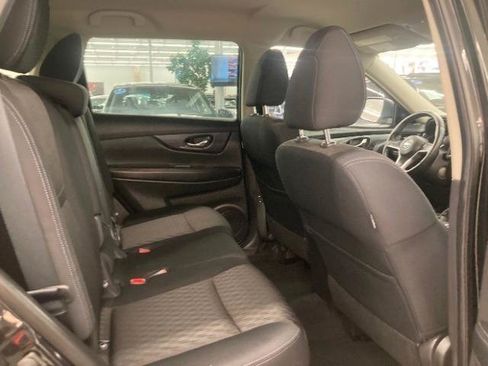 Used 2020 Nissan Rogue SV AWD/4WD image 12