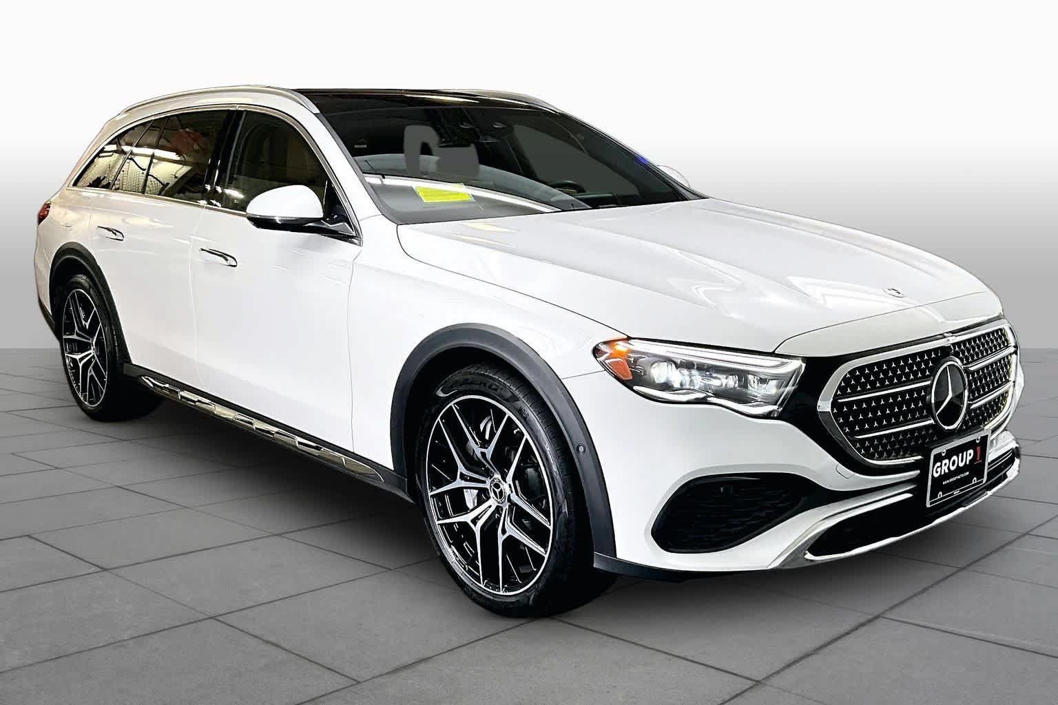 Used 2024 Mercedes-Benz E 450 4MATIC All-Terrain Wagon image 3
