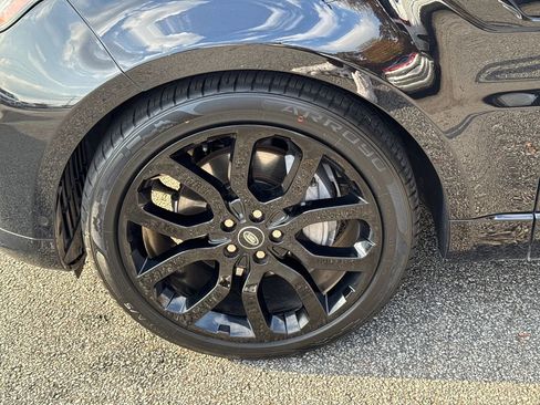 Used 2022 Land Rover Range Rover Sport HSE Silver Edition image 11