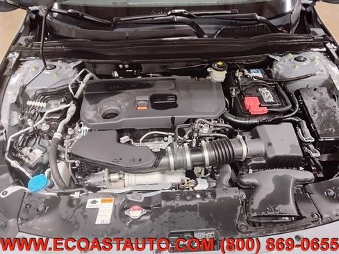 Used 2021 Honda Accord Touring image 9