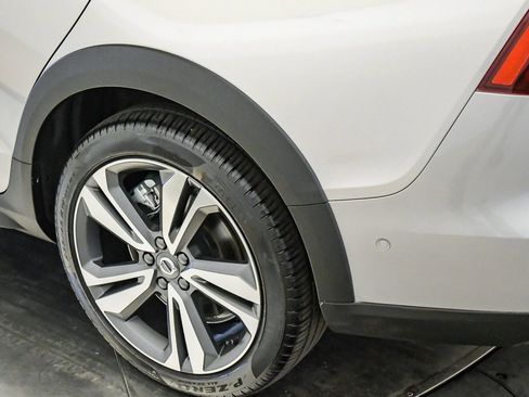 Certified 2025 Volvo V60 B5 Cross Country Plus image 11