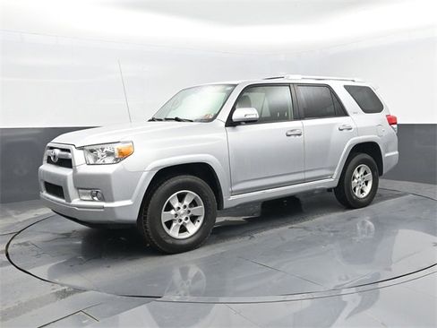 Used 2010 Toyota 4Runner SR5 image 1