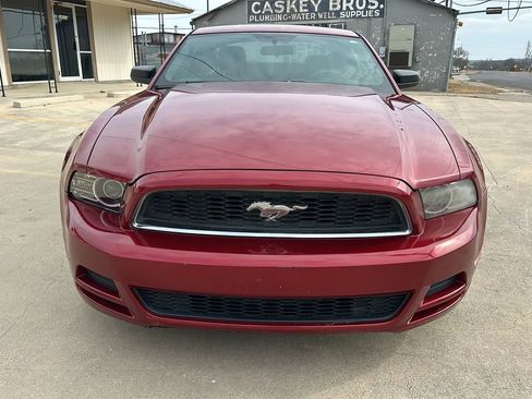Used 2014 Ford Mustang Coupe image 8