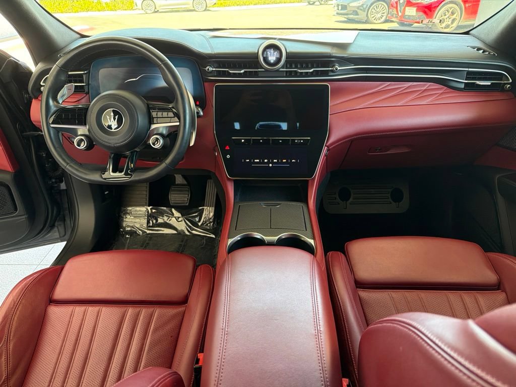 Certified 2023 Maserati Grecale Folgore AWD/4WD image 15