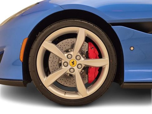 Used 2019 Ferrari Portofino image 13