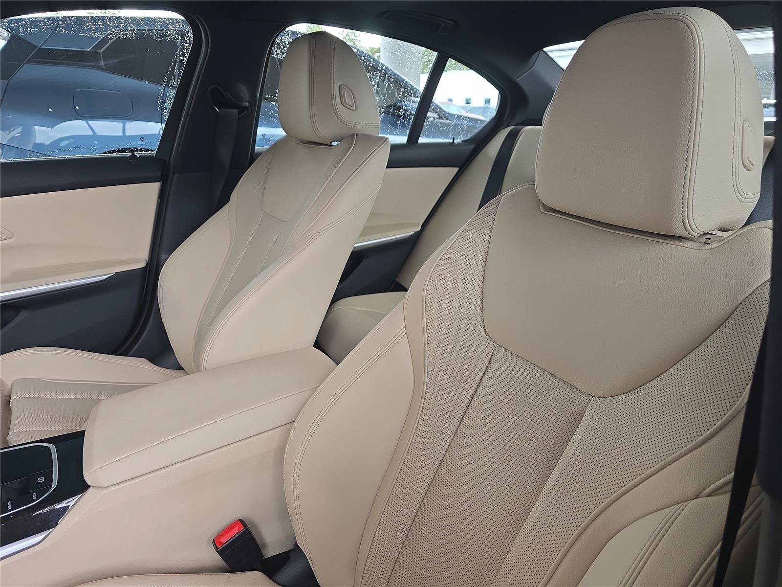 Certified 2024 BMW 330i Sedan w/ Premium Package RWD image 15