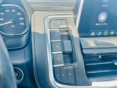 Used 2021 GMC Yukon SLT w/ SLT Premium Package image 26