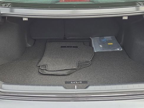 New 2025 Kia K4 GT-Line image 14