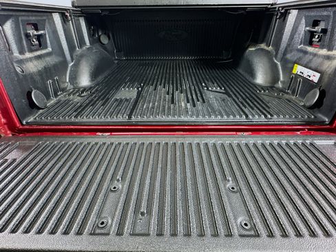 Used 2019 Ford F150 Lariat image 28