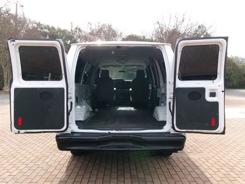 Used 2011 Ford E-150 and Econoline 150 w/ PWR Group image 8
