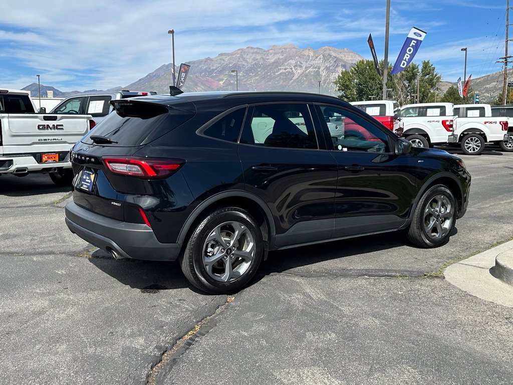Used 2025 Ford Escape ST-Line AWD/4WD image 10