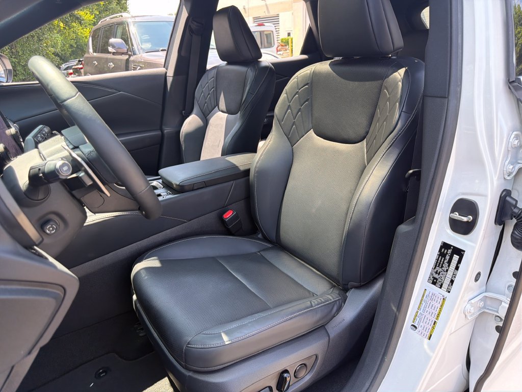Used 2023 Lexus RX 350 Premium w/ Accessory Package (Z1) FWD image 26