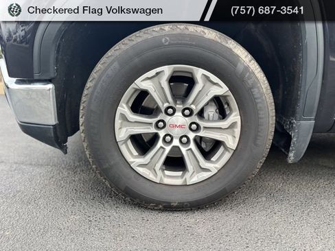 Used 2025 GMC Sierra 1500 SLT image 4