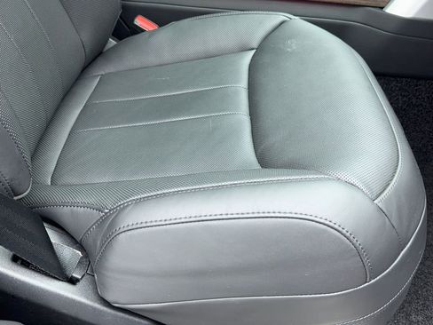 Used 2024 Land Rover Range Rover Long Wheelbase SE image 46