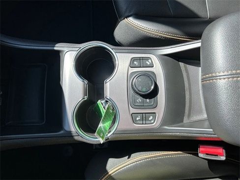 Used 2023 GMC Terrain AT4 image 28