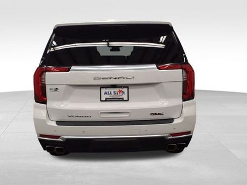 Used 2025 GMC Yukon XL Denali image 7