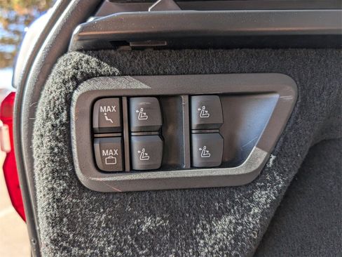 Used 2022 BMW X7 M50i image 20