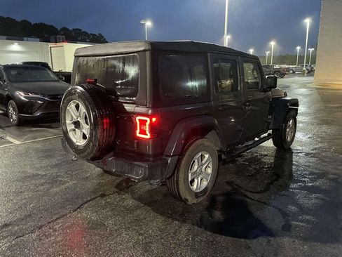 Used 2020 Jeep Wrangler Unlimited Sport S image 10