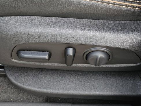 Certified 2023 GMC Terrain AT4 image 27