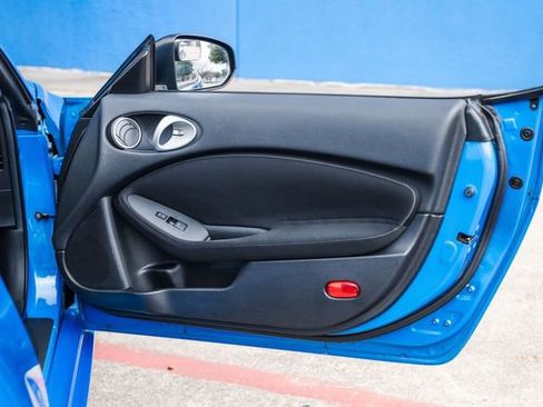 Used 2009 Nissan 370Z Coupe image 54